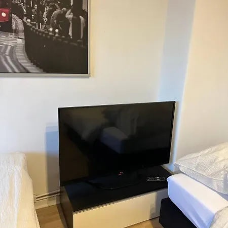 Modernes & Komfortables Bis Zu 6 P Hannover